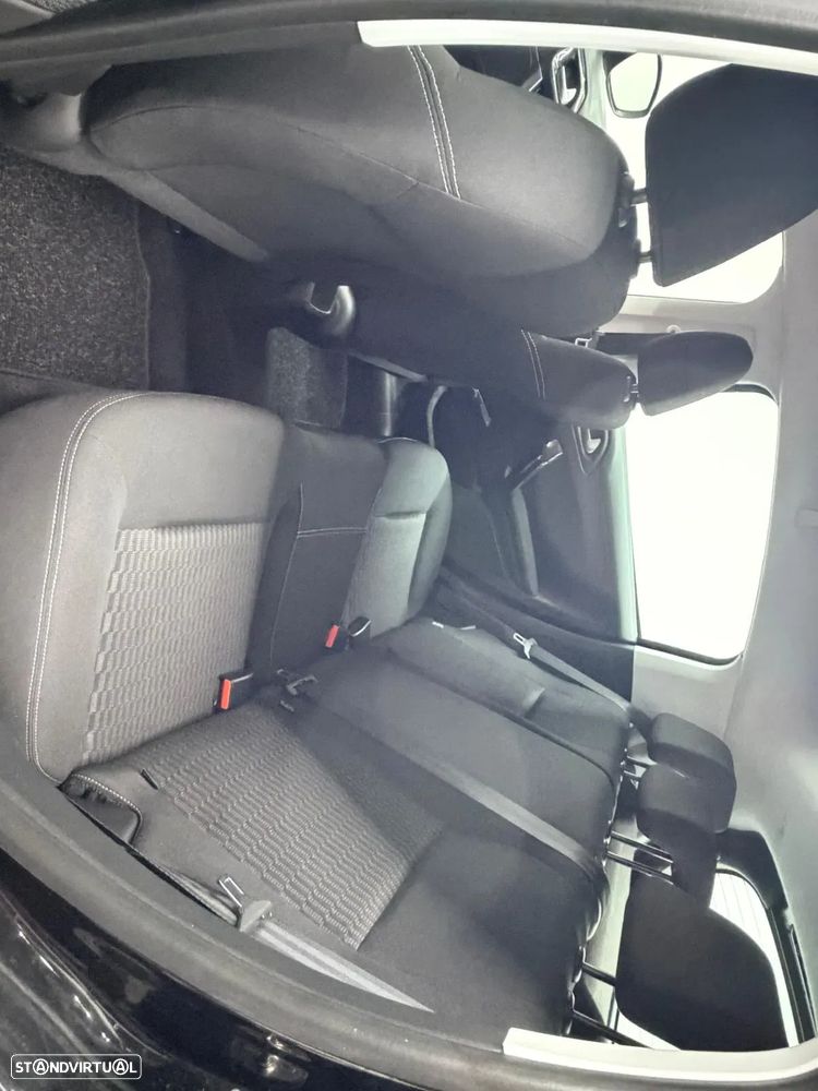 Peugeot 208 1.2 PureTech Access - 12