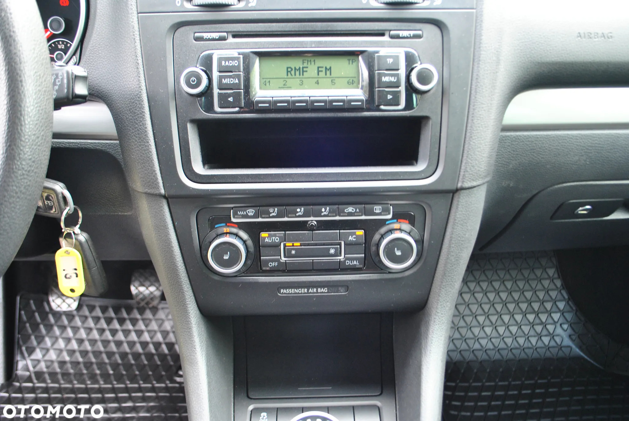Volkswagen Golf VI 1.4 Comfortline - 17