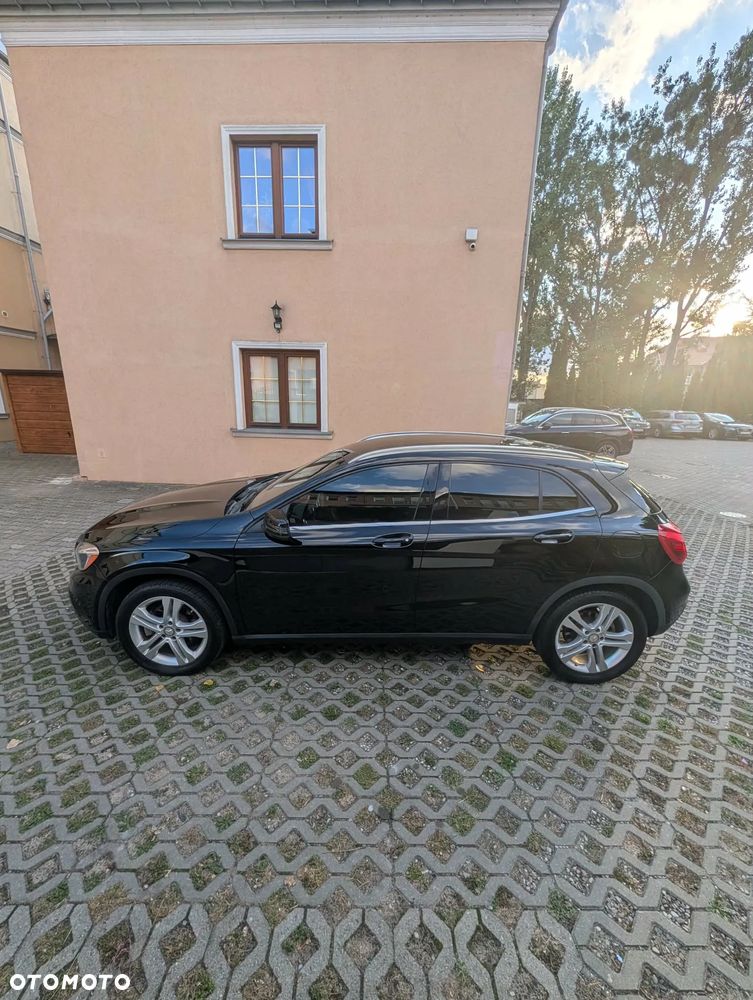 Mercedes-Benz GLA 250 7G-DCT UrbanStyle Edition - 9
