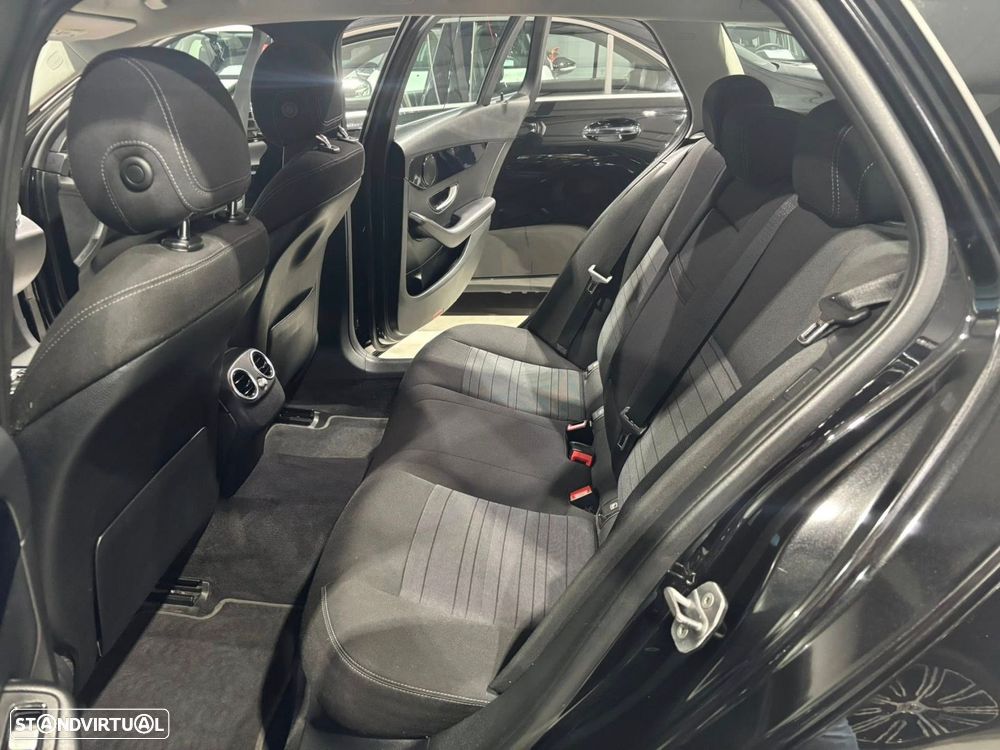Mercedes-Benz C 200 - 11