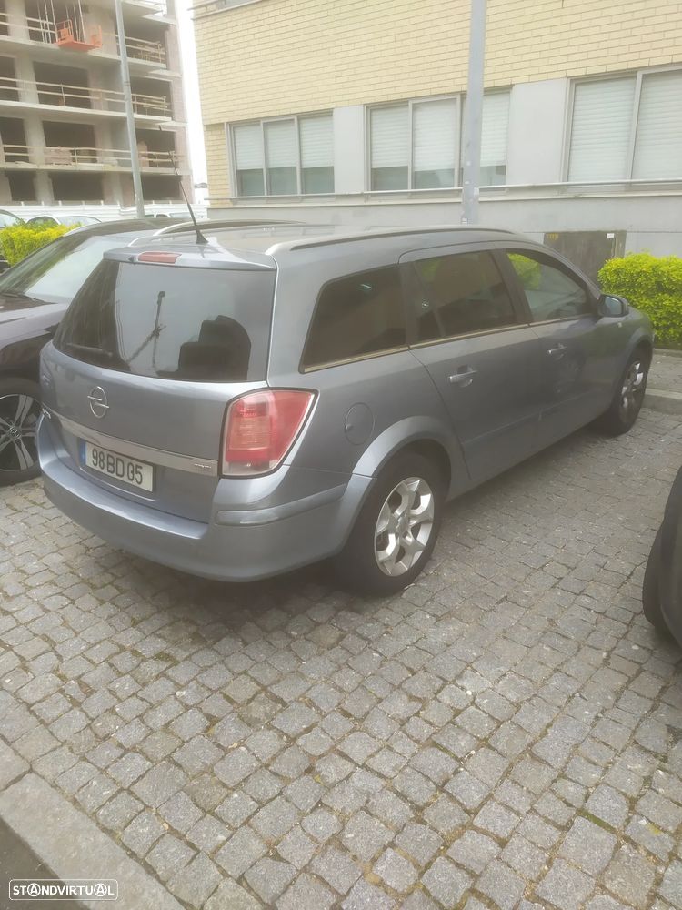Opel Astra 1.3 CDTI Cosmo - 2