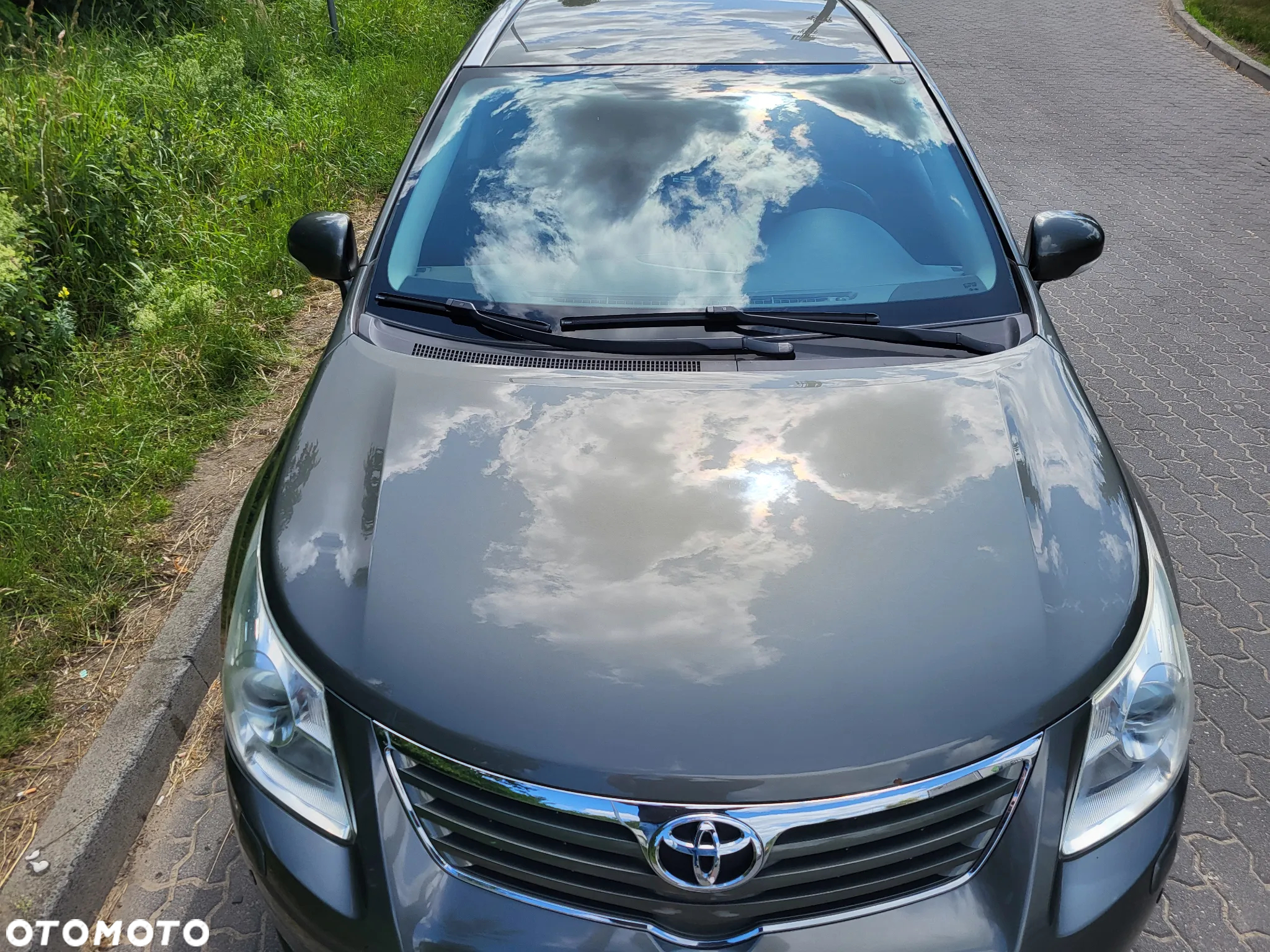 Toyota Avensis - 4