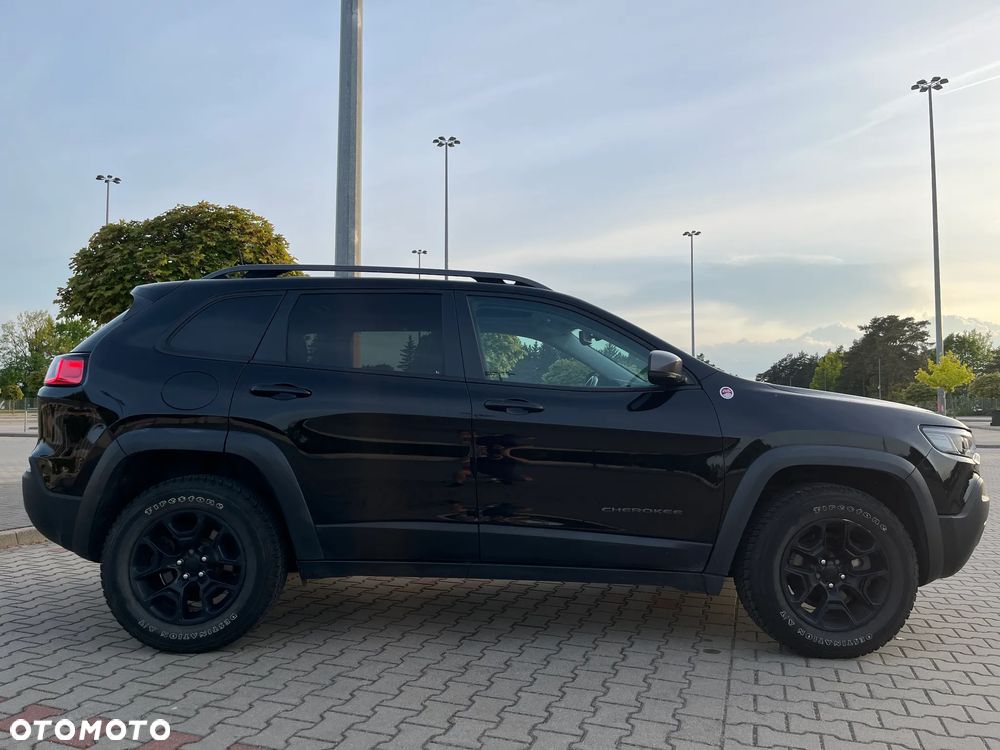 Jeep Cherokee - 6