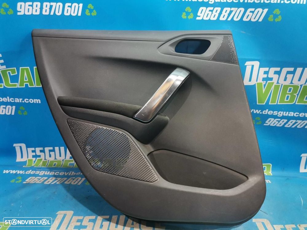 FORRA DA PORTA TRASEIRA ESQUERDA PEUGEOT 2008 - 1