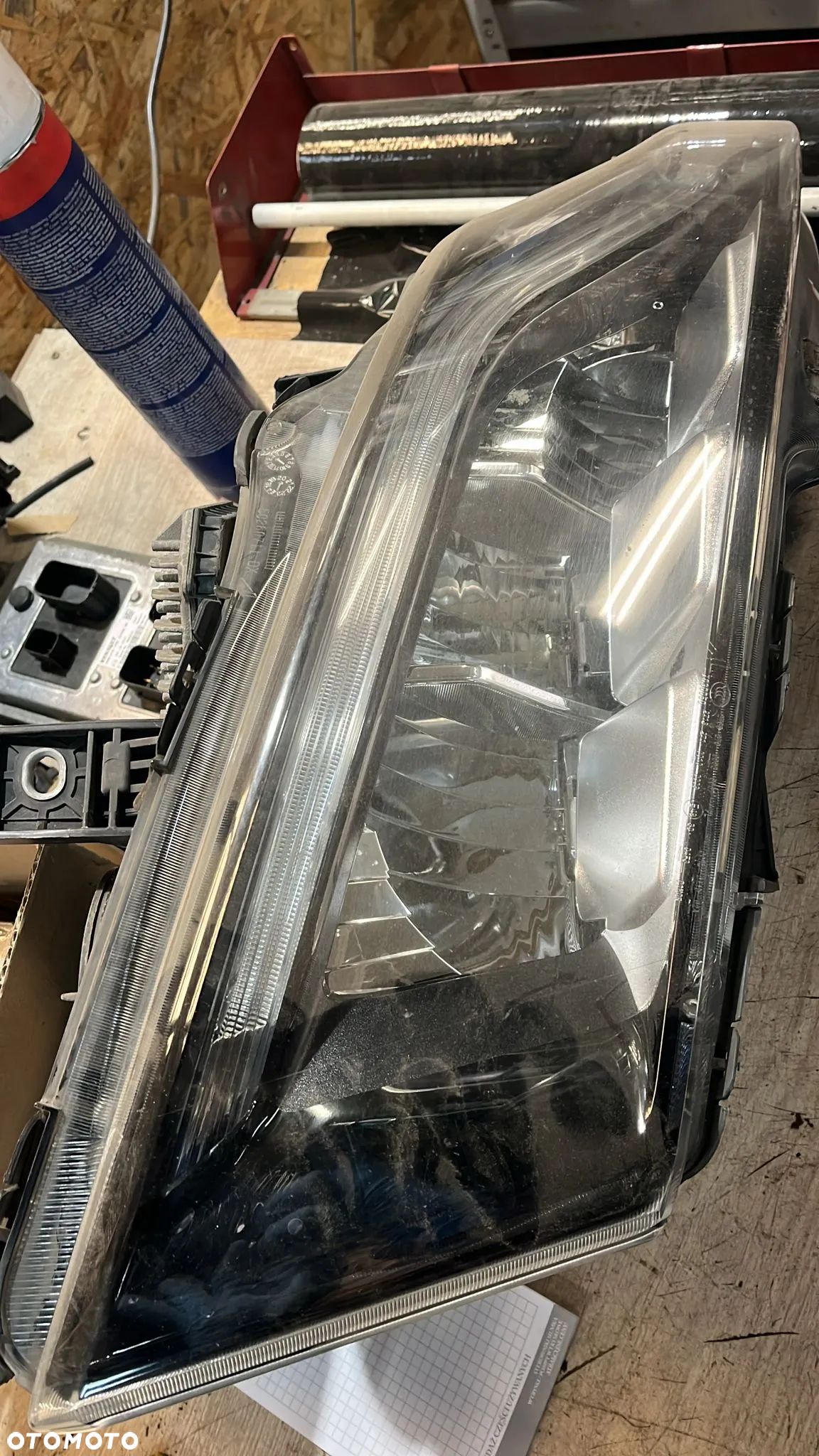 Lampa reflektor przedni prawy Iveco Stralis S-WAY 58029054830 - 1