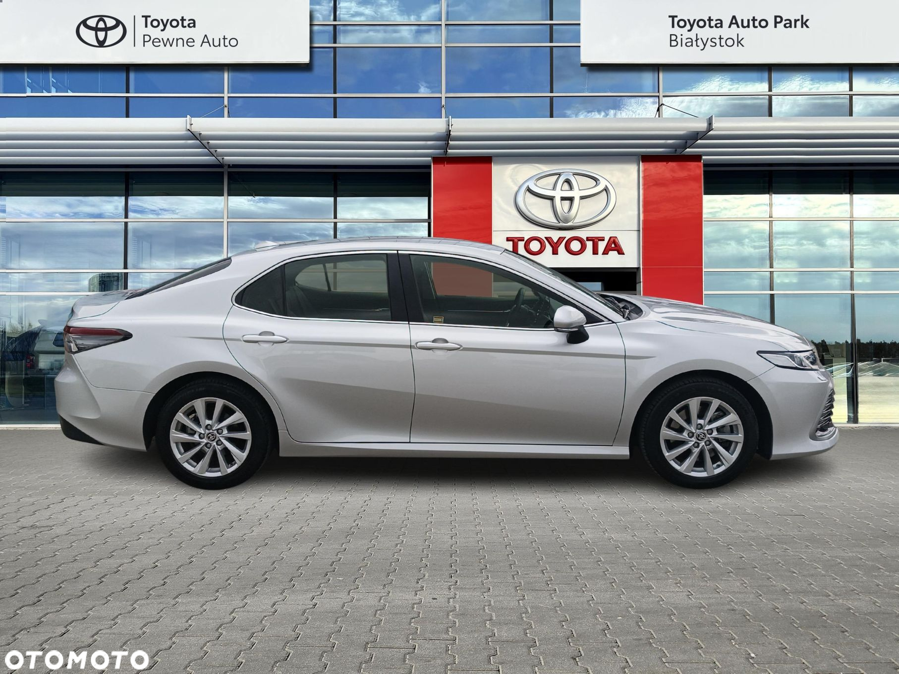 Toyota Camry - 6