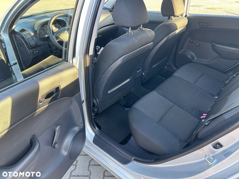 Hyundai i30 i30cw 1.6 CRDi FIFA WM Edition - 22