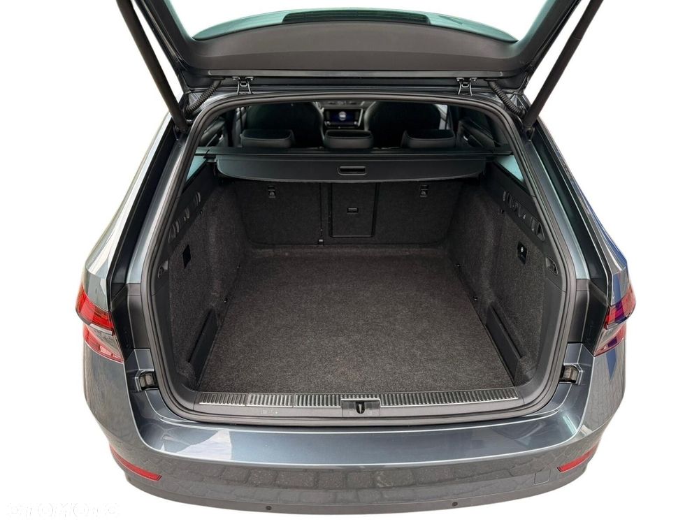 Skoda Superb 2.0 TDI SCR 4x4 Sportline DSG - 29