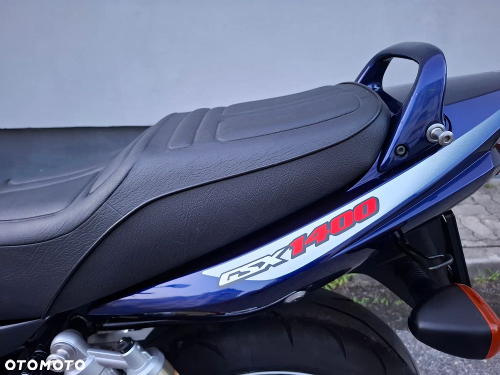 Suzuki GSX - 30