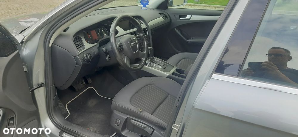 Audi A4 Limousine 1.8 TFSI multitronic Ambiente - 8