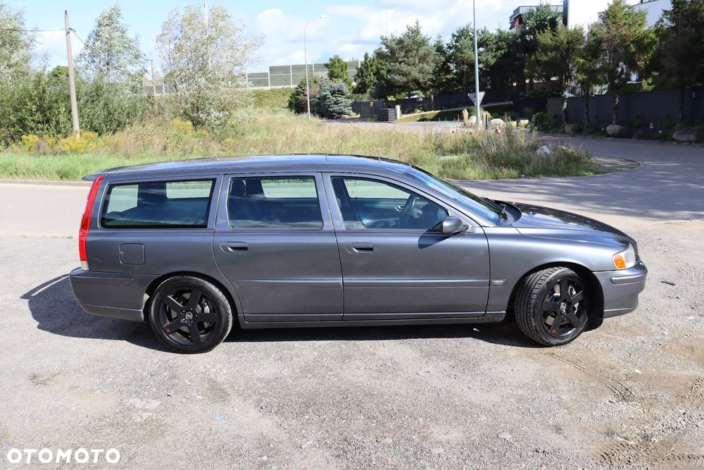 Volvo V70 R - 11