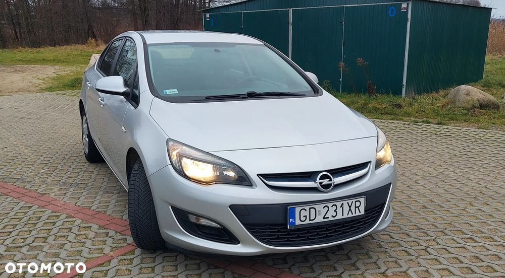 Opel Astra 1.4 Turbo (ecoFLEX) Start/Stop Excellence - 3