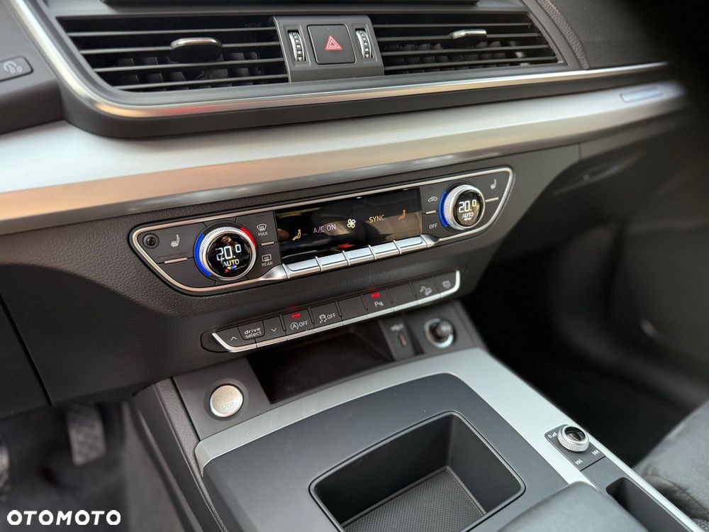 Audi Q5 Sportback - 24