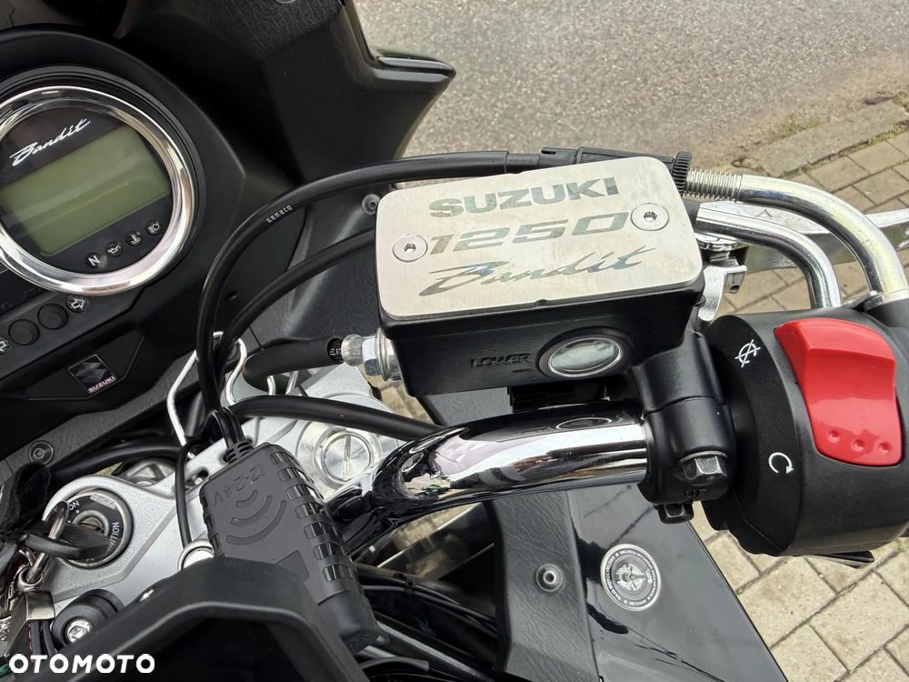 Suzuki Bandit - 17
