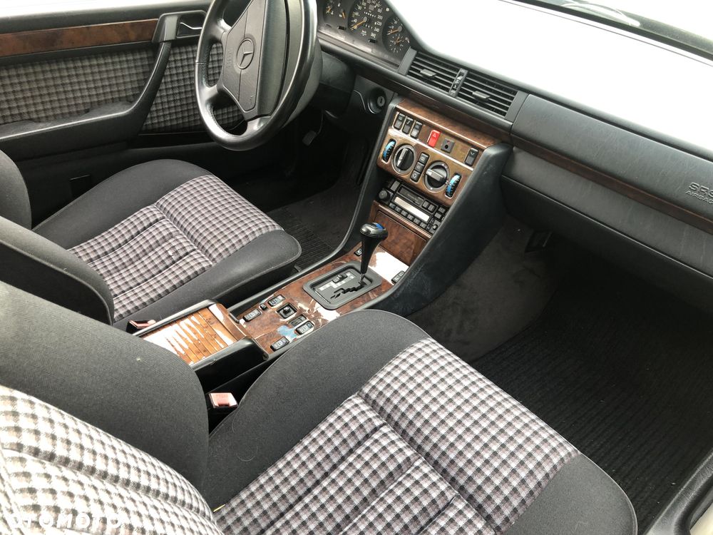 Mercedes-Benz W124 (1984-1993) - 16
