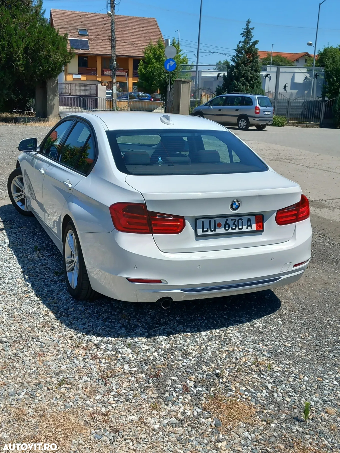 BMW Seria 3 320d Sport Line - 7