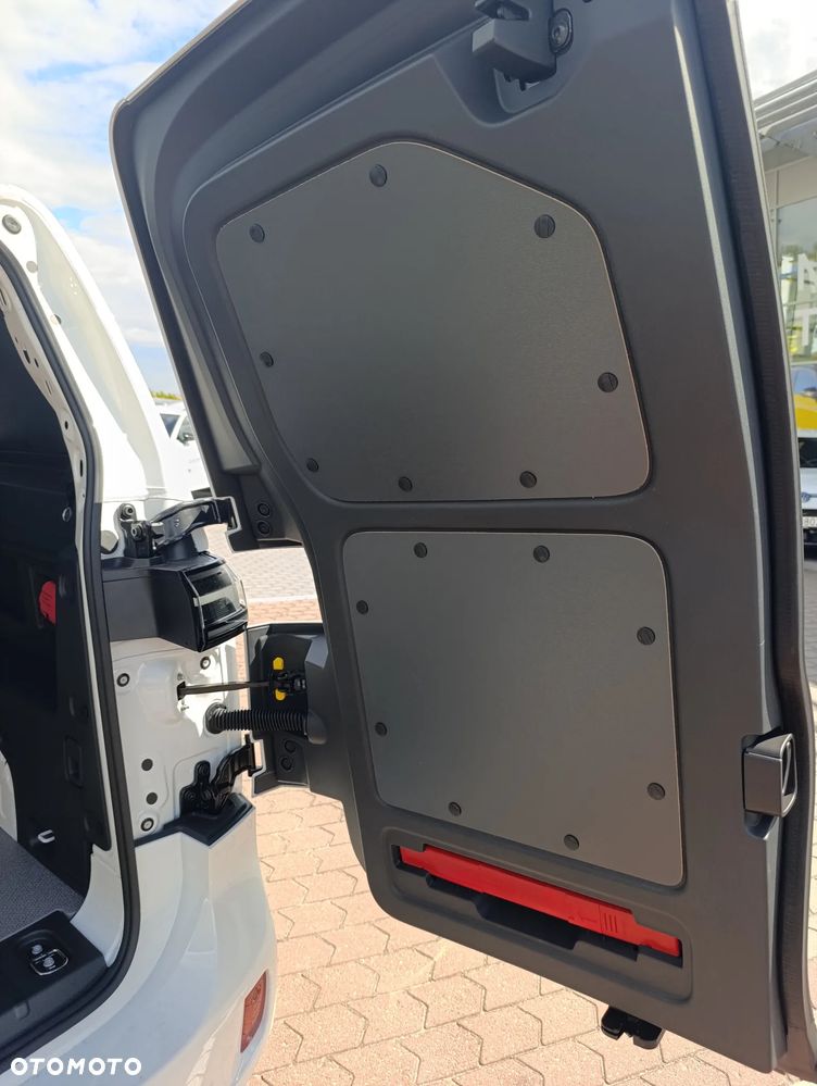Volkswagen ID BUZZ CARGO - 9