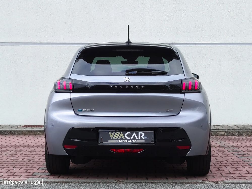 Peugeot e-208 GT - 4