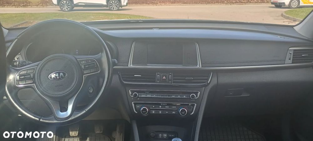 Kia Optima 1.7 CRDI M - 9