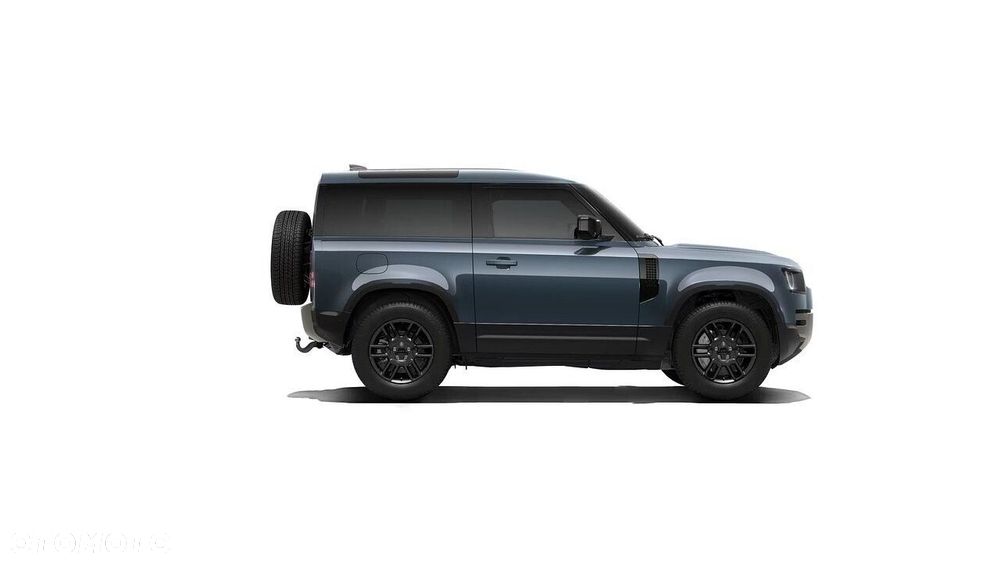 Land Rover Defender - 2
