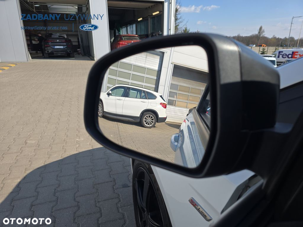 Ford Focus - 23