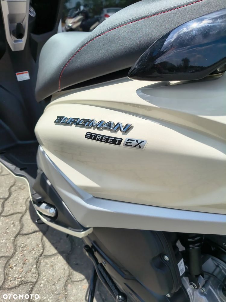 Suzuki Burgman - 8