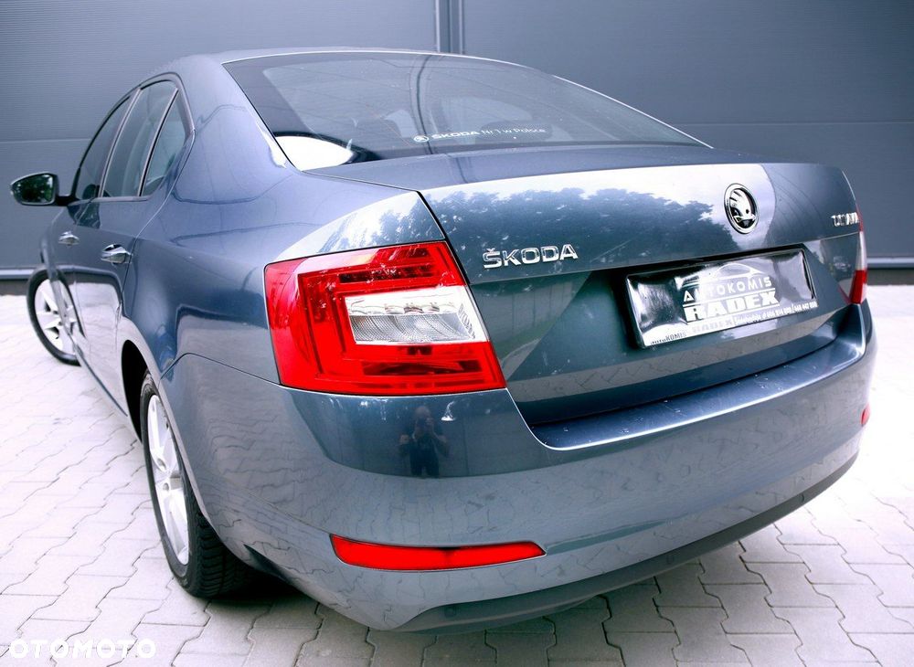 Skoda Octavia 2.0 TDI Edition DSG - 28