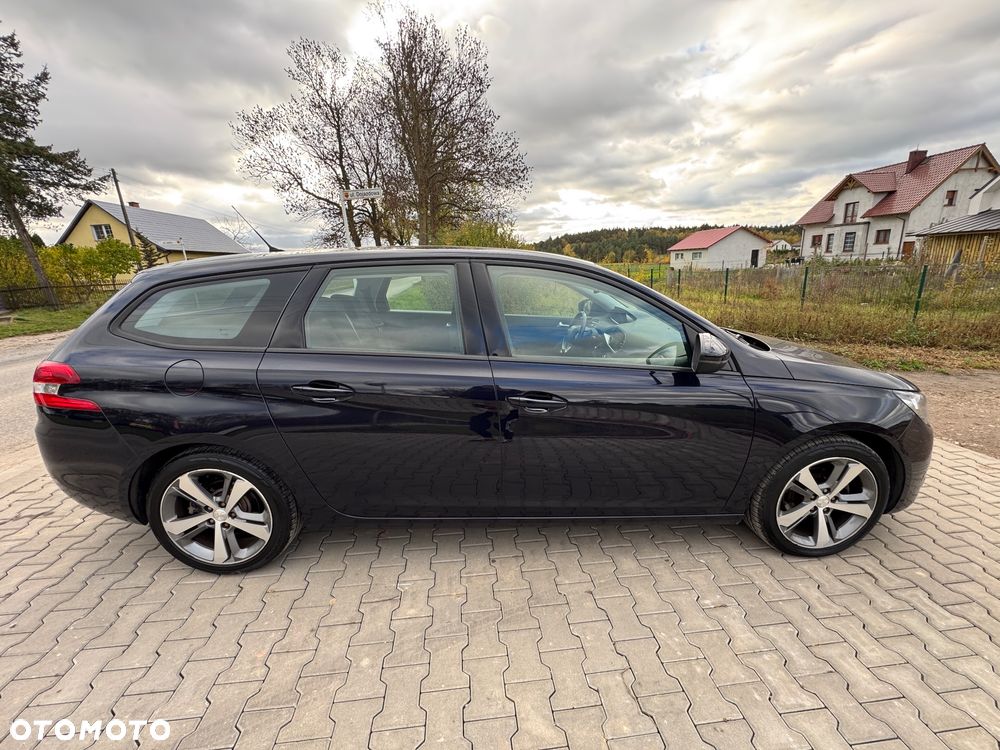 Peugeot 308 SW 1.2 PureTech Allure S&S - 18