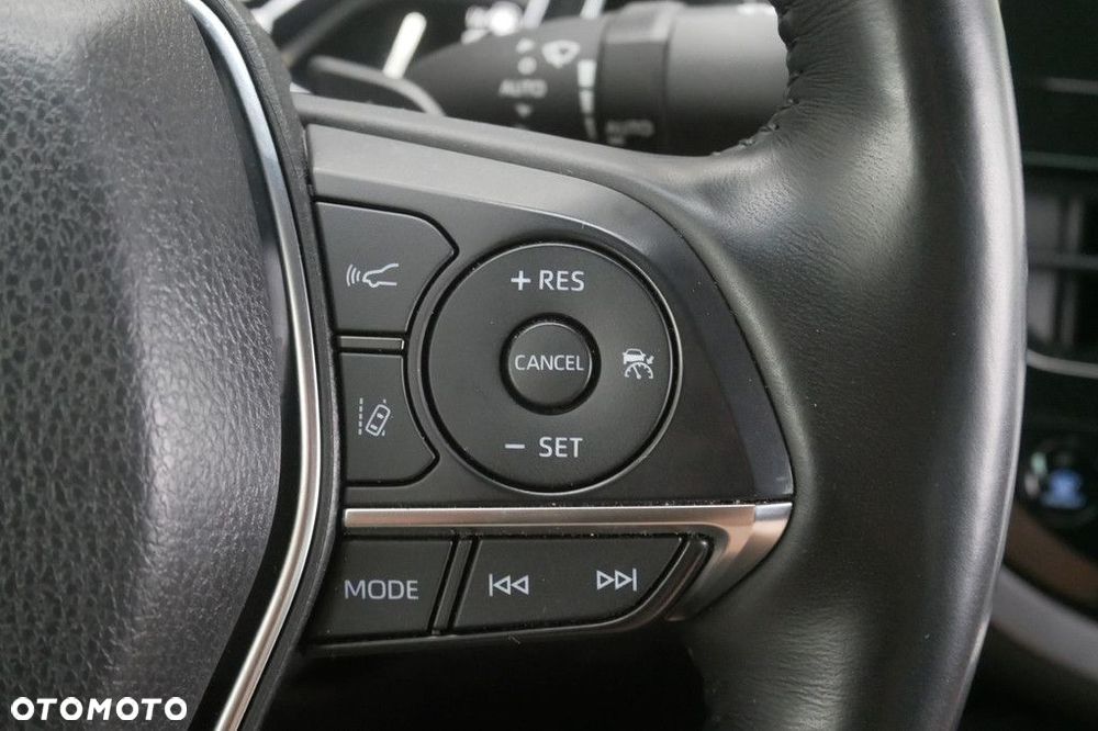 Toyota Camry 2.5 Hybrid Executive CVT - 29