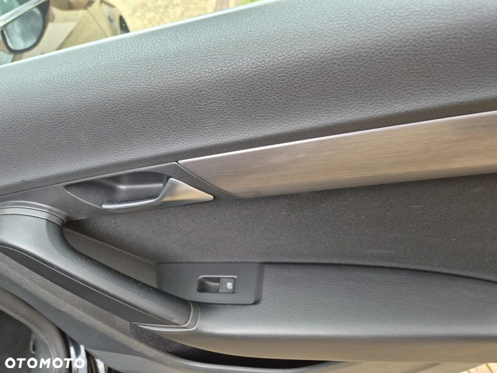 Volkswagen Passat Variant 2.0 TDI BlueMotion Technology Comfortline - 16