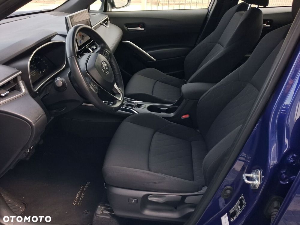 Toyota Corolla Cross - 16