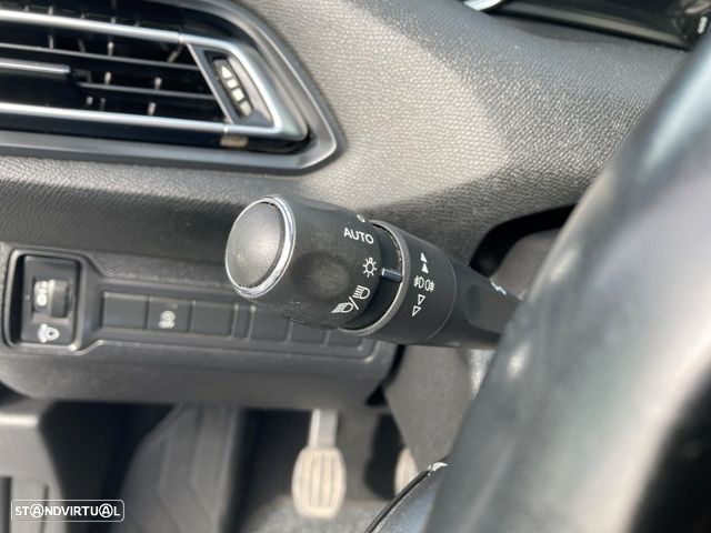 Peugeot 308 SW 1.5 BlueHDi Style - 20