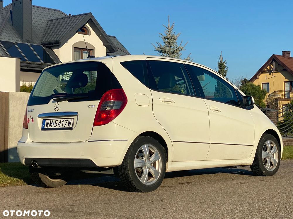 Mercedes-Benz Klasa A 180 CDI Autotronic Avantgarde - 2