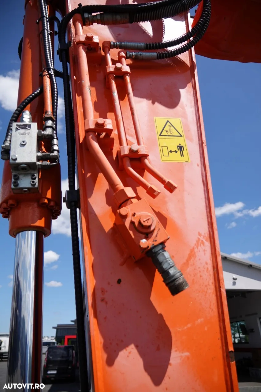 Hitachi 145W / EXCAVATOR PE ROȚI / 2019 / CAMERĂ / CONTRACT DE SERVICE POST-SERVICE - 15