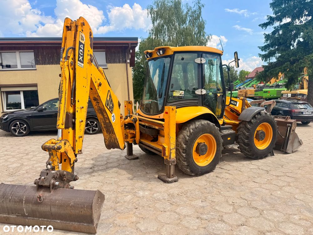 JCB 4CX wiłdy, 2 łyżki - 6