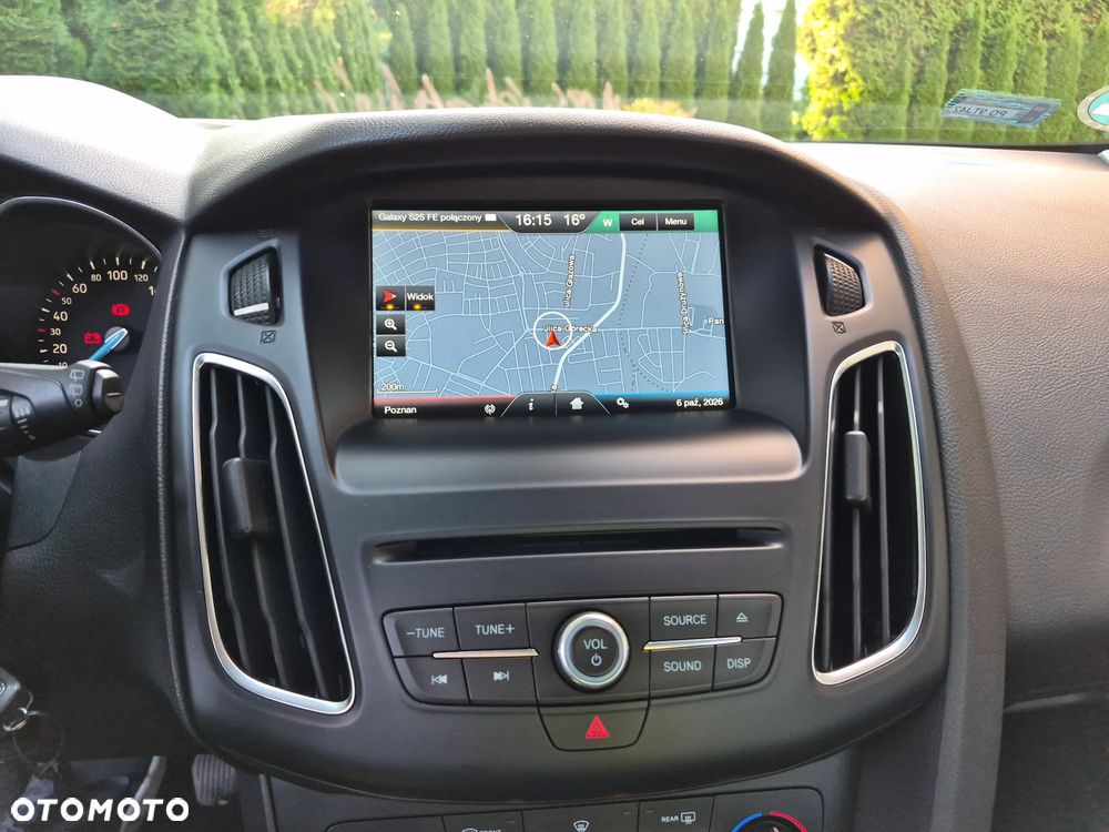 Ford Focus - 24