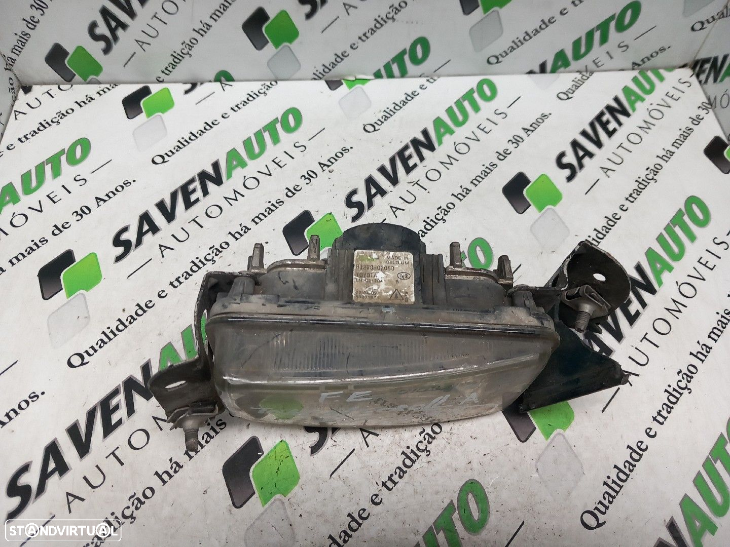 Farol Nevoeiro Toyota Corolla (_E12_) - 2