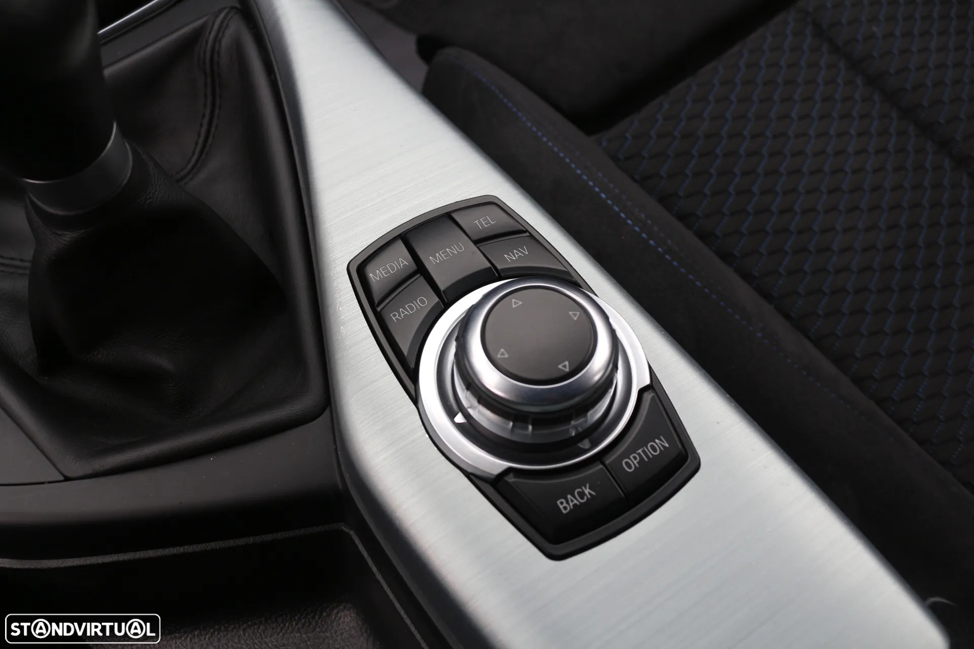BMW 118 d Pack M - 21