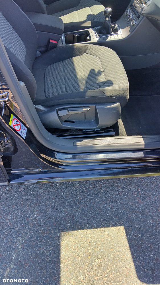 Volkswagen Passat 2.0 TDI Comfortline - 23