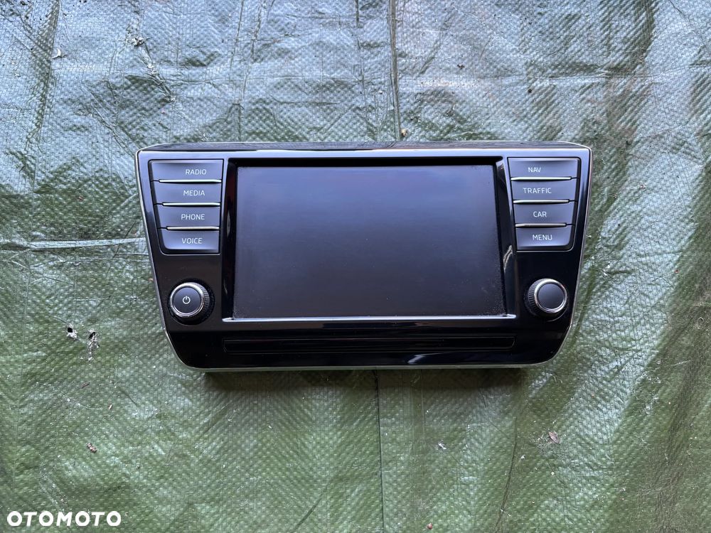 Skoda Superb III 3 radio ekran wyświetlacz 3V0919606 - 1