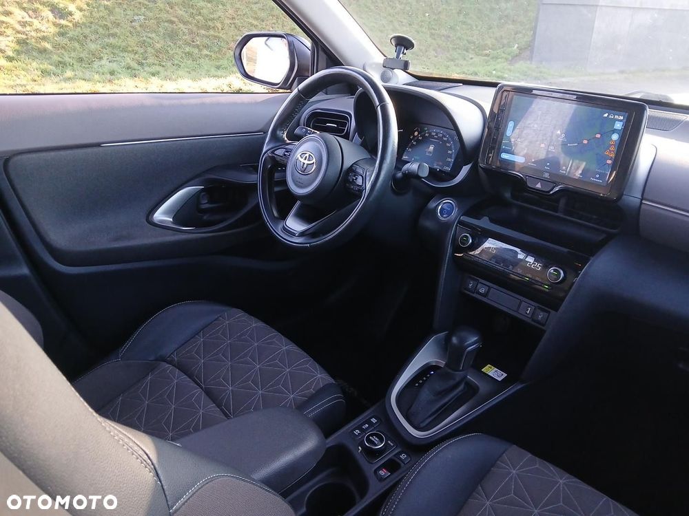 Toyota Yaris Cross - 18