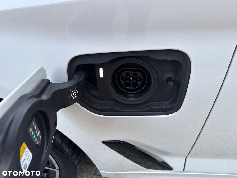 BMW Seria 5 530e M Sport sport - 19