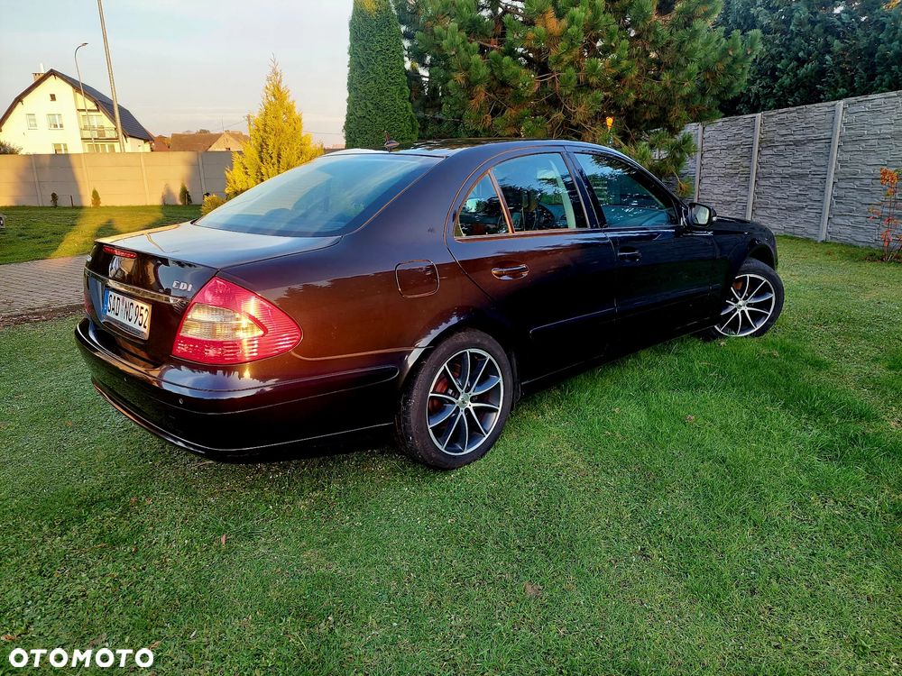 Mercedes-Benz Klasa E 200 CDI Classic - 16