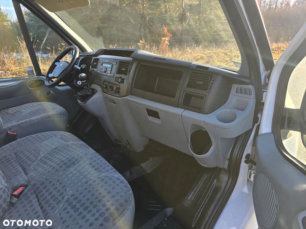 Ford Transit - 15
