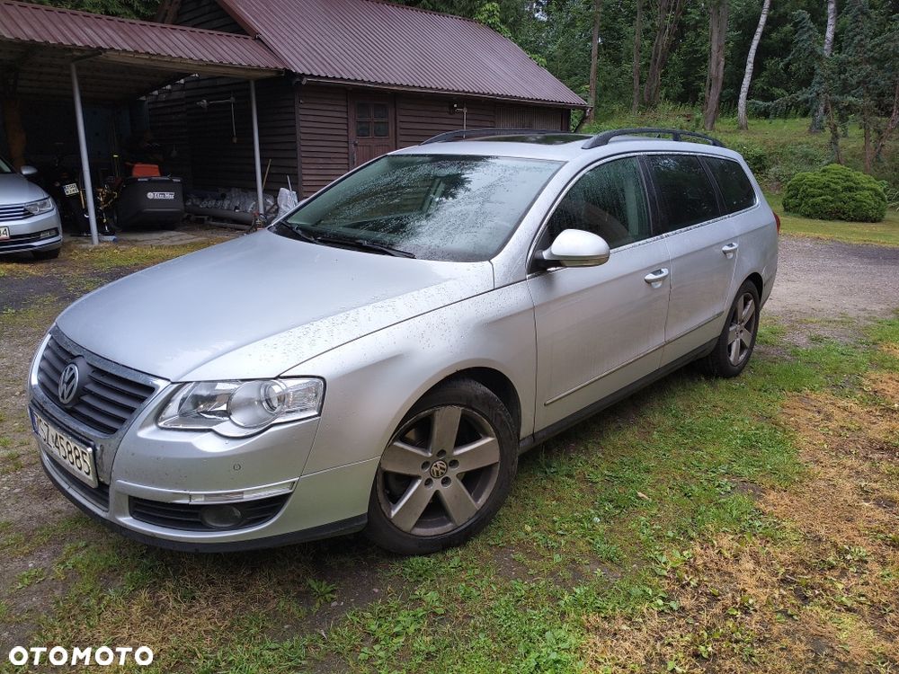 Volkswagen Passat - 1