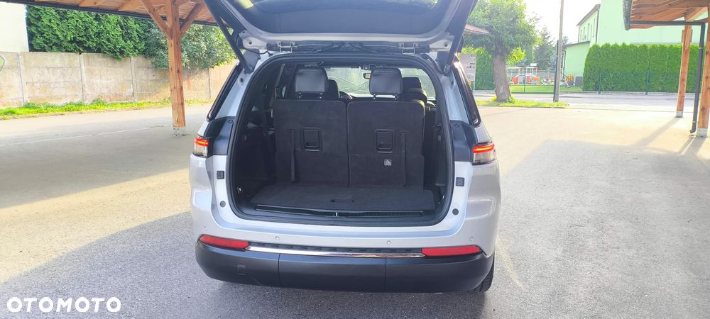 Jeep Grand Cherokee - 13