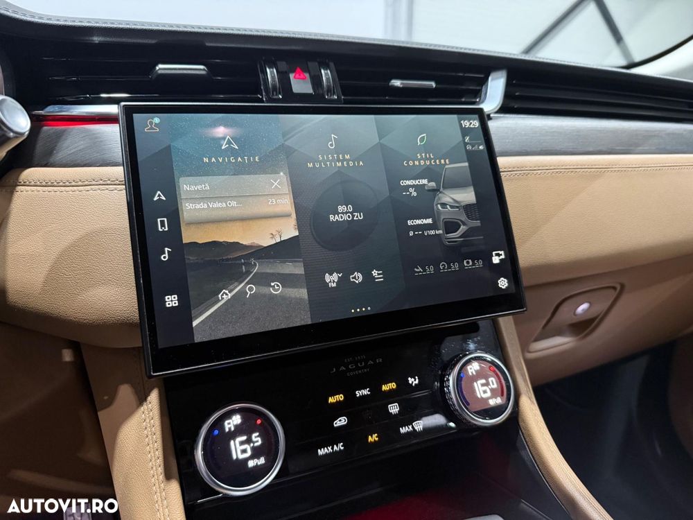 Jaguar F-Pace D200 AWD R-Dynamic HSE - 11