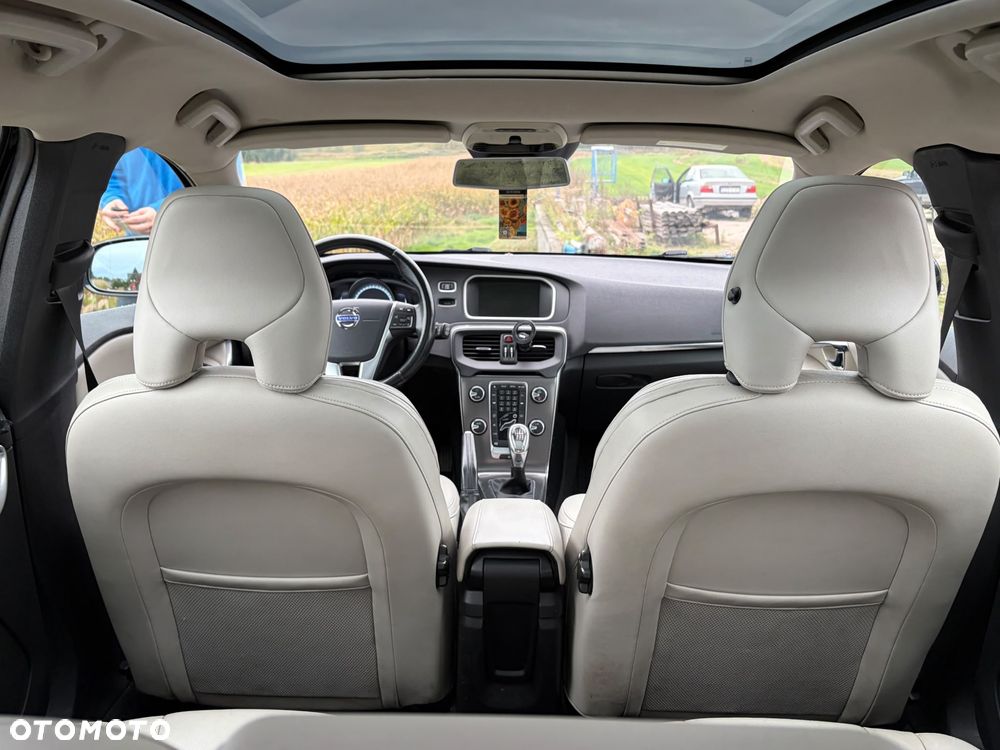 Volvo V40