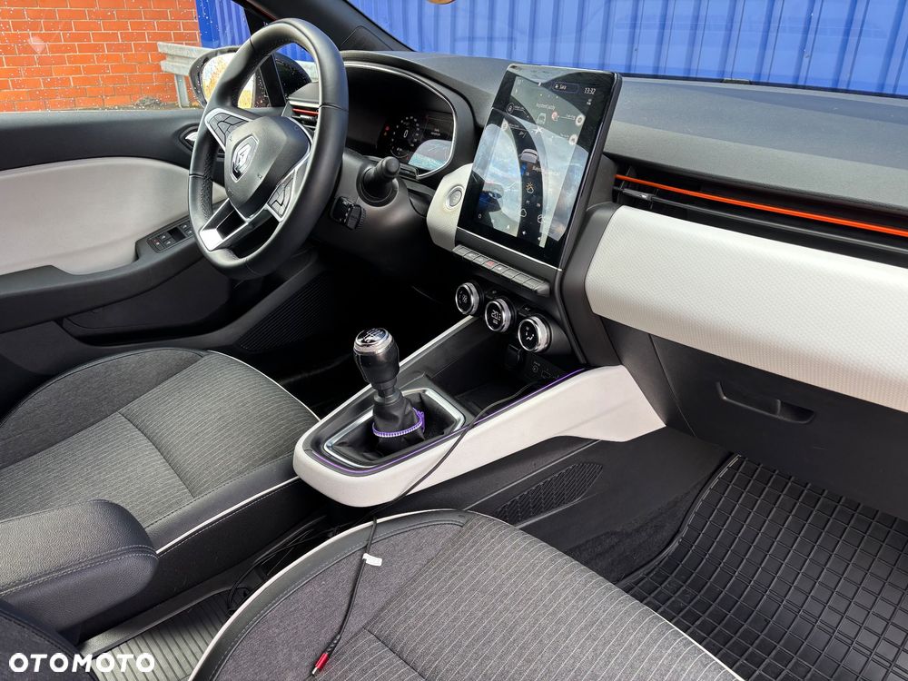 Renault Clio 1.0 TCe Techno - 9