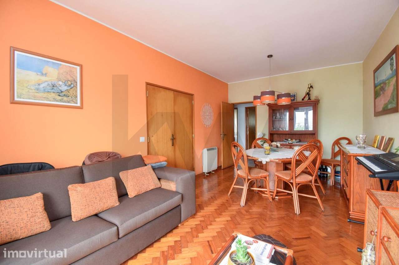 Apartamento T3 em Caxias com garagem e jardim com 216m2 - Grande imagem: 3/34